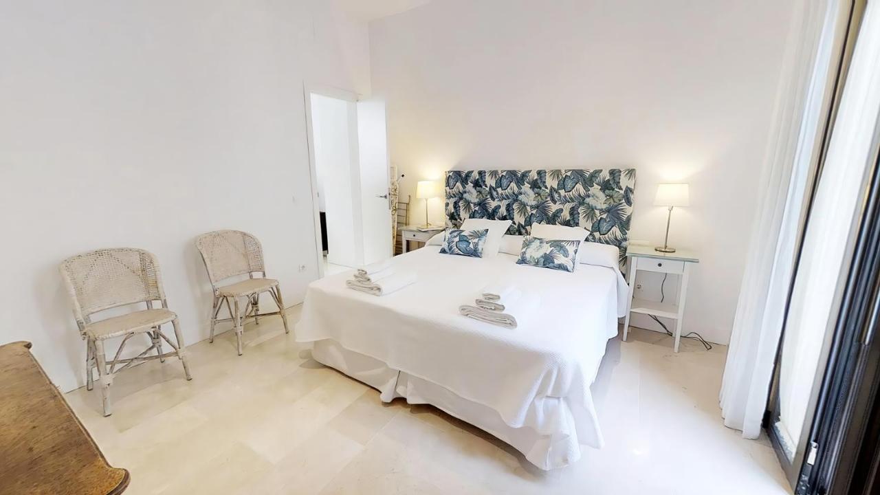 Sevilla Luxury Rentals - Alcazar Екстер'єр фото
